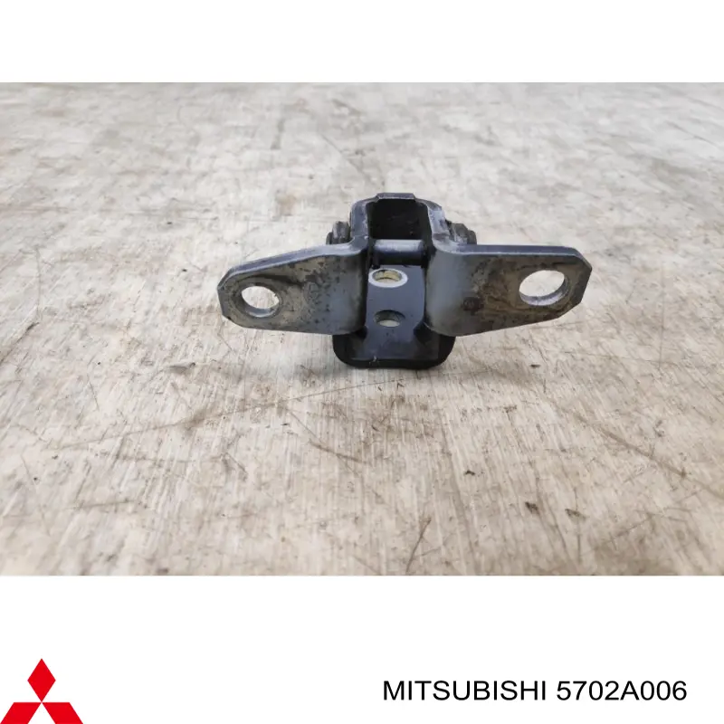 Bisagra de puerta delantera izquierda Mitsubishi 5702A006 precio, desde 28,16 EUR