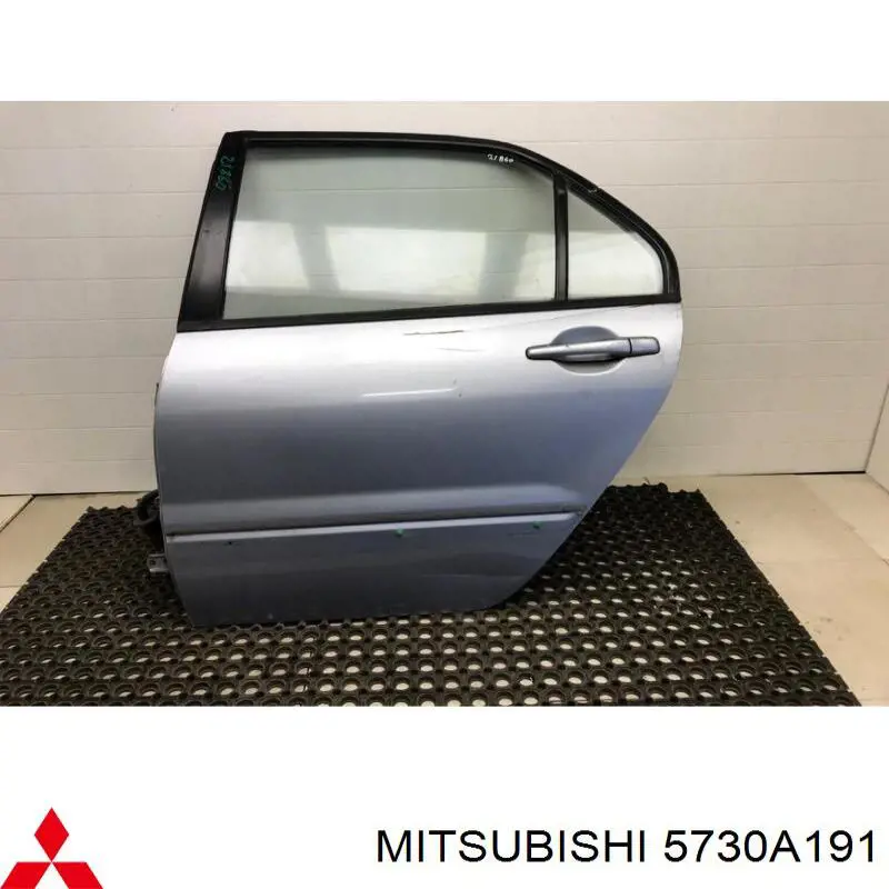 Puerta trasera izquierda para Mitsubishi Lancer (CSA)