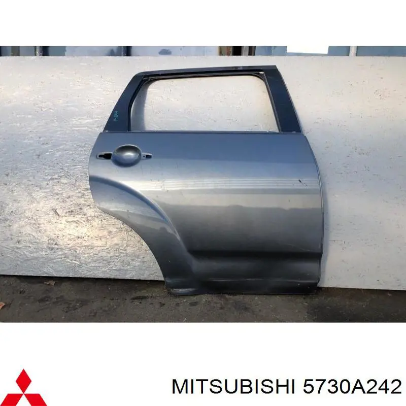 Puerta trasera derecha Mitsubishi 5730A242 precio, desde 342,67 EUR