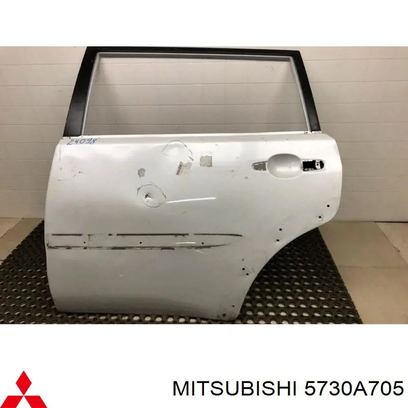 Puerta trasera izquierda para Mitsubishi Pajero (KH)