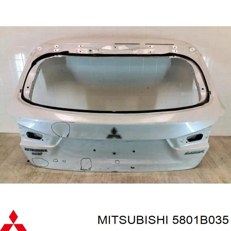 Comprar 5801B035 Mitsubishi Puerta del maletero, trasera