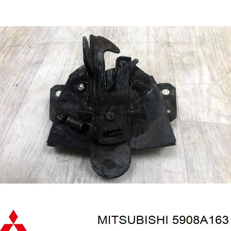Cerradura de capó Mitsubishi 5908A163 precio, desde 40,47 EUR