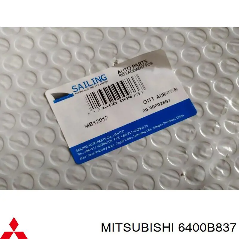 6400B837 Mitsubishi paragolpes delantero