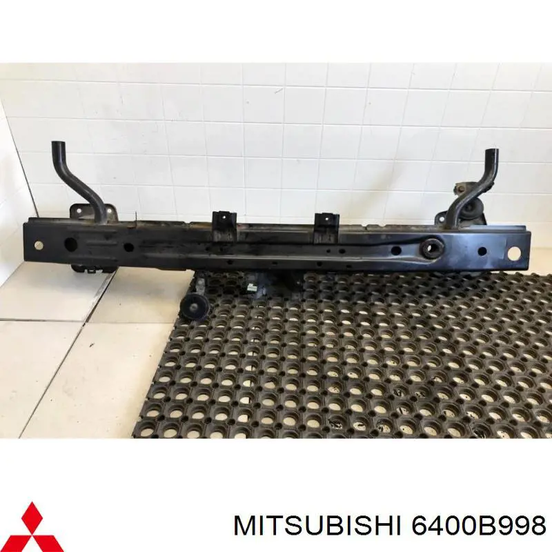Comprar 6400B998 Mitsubishi Refuerzo parachoque delantero