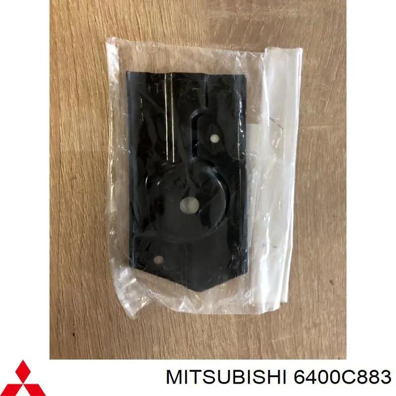 Soporte de parachoques delantero izquierdo Mitsubishi 6400C883 precio, desde 6,33 EUR
