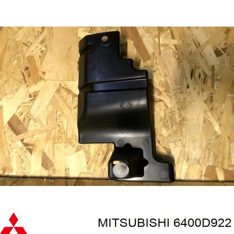 6400D922 Mitsubishi deflector de aire, radiador, superior