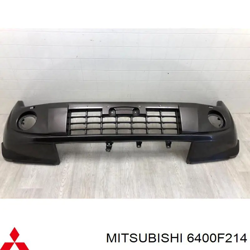 6400F214 Mitsubishi paragolpes delantero