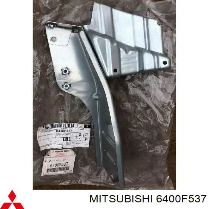 6400F537 Mitsubishi Soporte del refuerzo del parachoques delantero