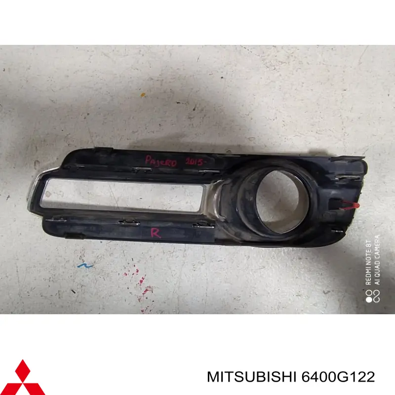 Rejilla de luz antiniebla delantera derecha para Mitsubishi Pajero (V80)