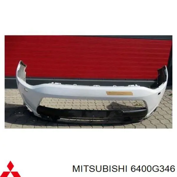 6400G346 Mitsubishi paragolpes delantero