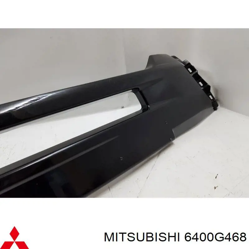 6400G468 Mitsubishi listón embellecedor/protector, parachoques delantero