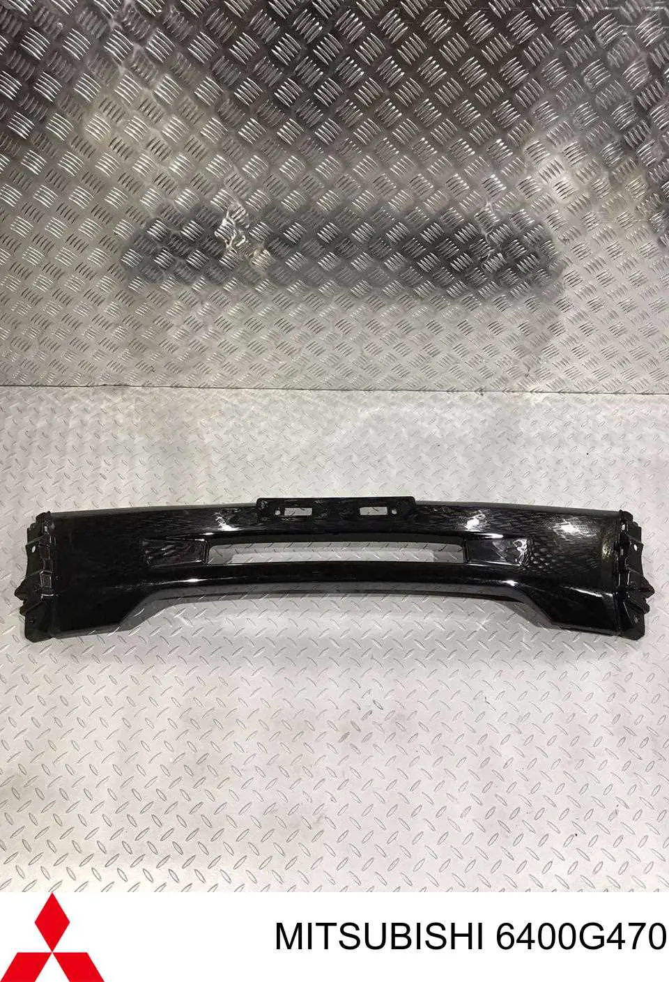 Comprar 6400G470 Mitsubishi Protector para parachoques