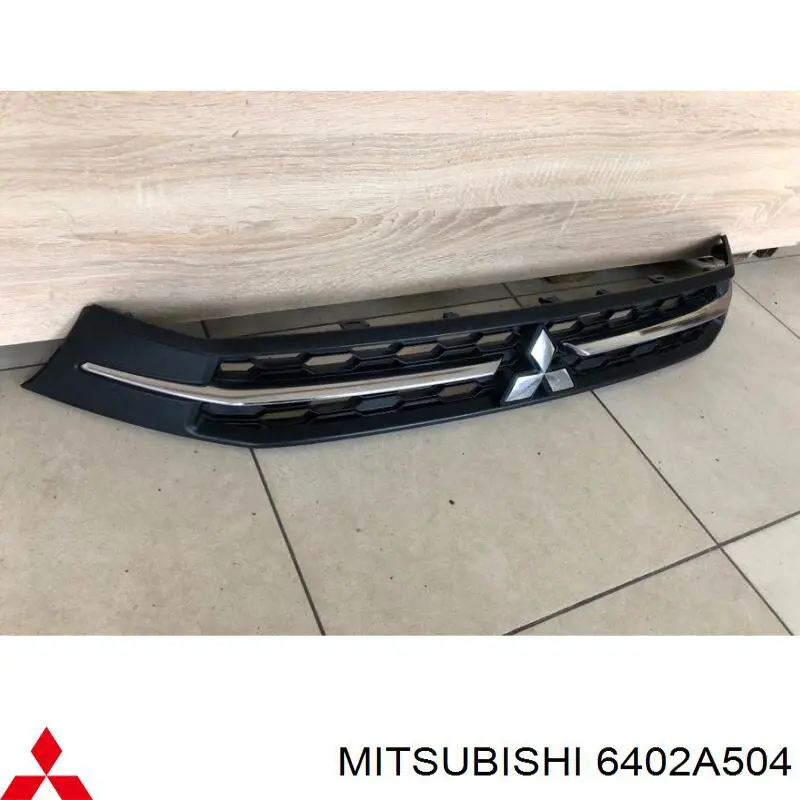 Rejilla superior del parachoques delantero Mitsubishi 6402A504 precio, desde 35,89 EUR