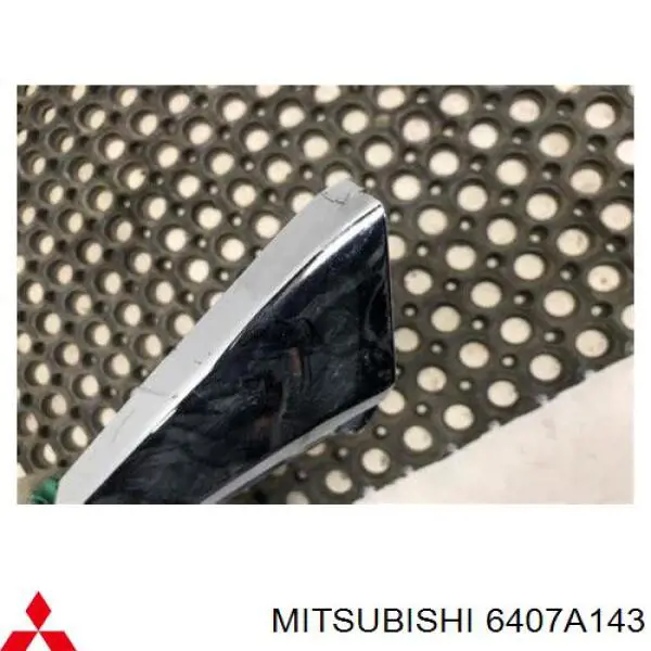 Moldura de parachoques delantera izquierda Mitsubishi 6407A143 precio, desde 41,70 EUR