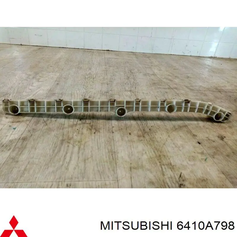 Soporte exterior derecho del parachoques trasero Mitsubishi 6410A798 precio, desde 16,94 EUR