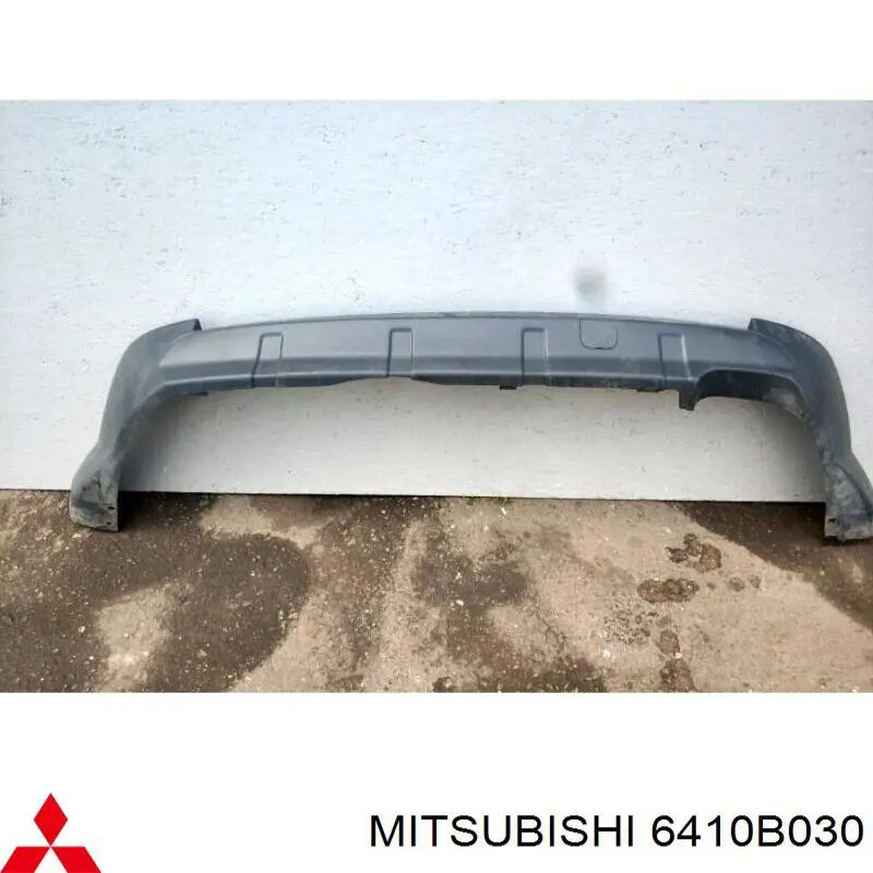 6410B030 Mitsubishi parachoques trasero