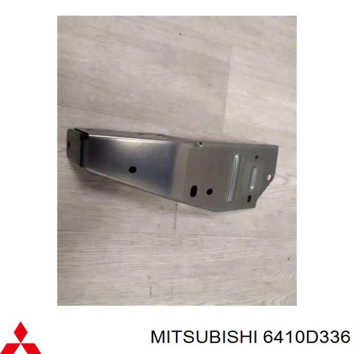 6410D336 Mitsubishi soporte de parachoques trasero izquierdo