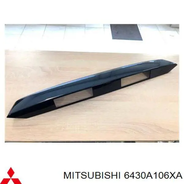 Carcasa de luz de matrícula Mitsubishi 6430A106XA precio, desde 59,01 EUR