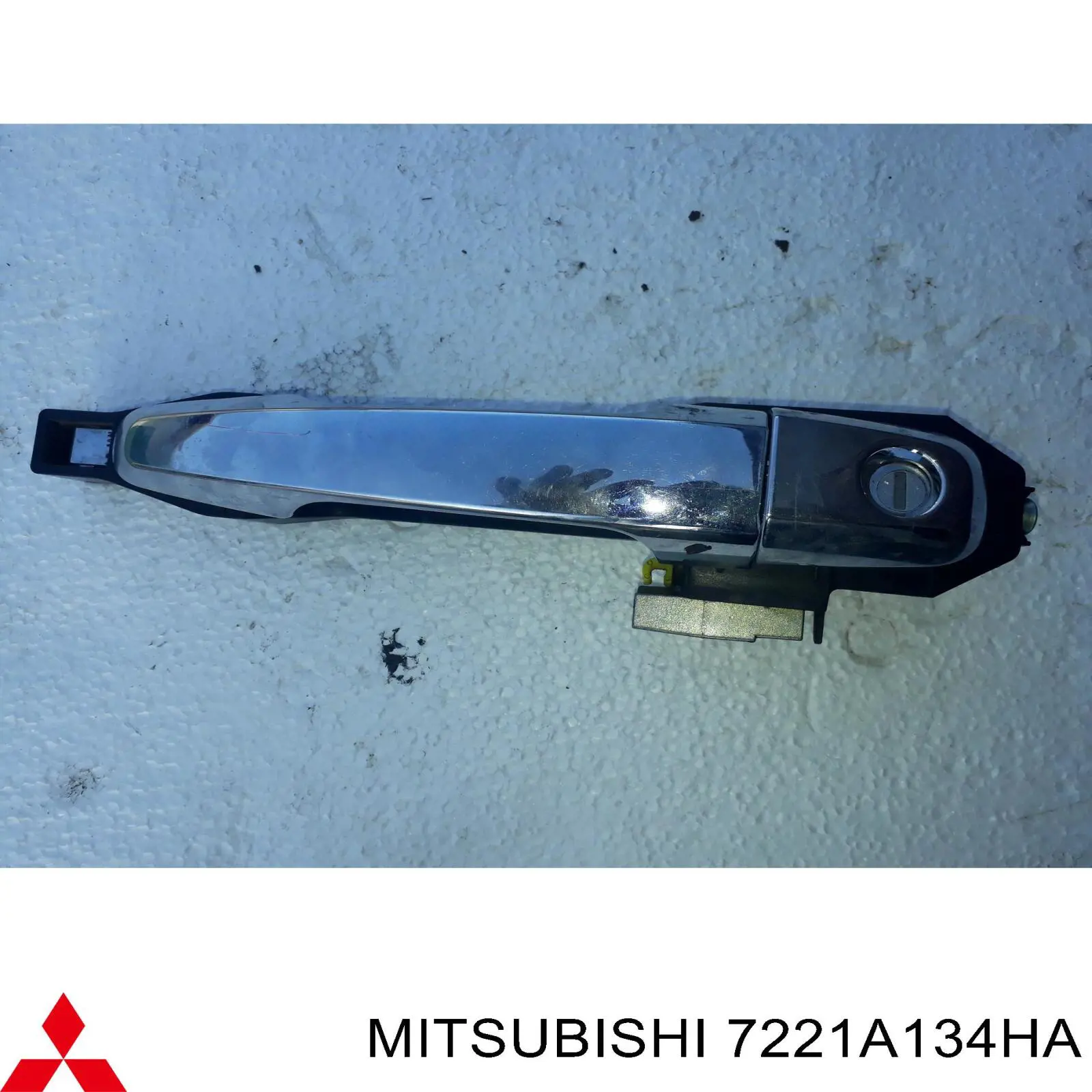 Guarnecido de puerta delantera derecha Mitsubishi L 200 (KA_T, KB_T)