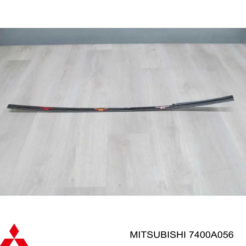 Moldura de techo derecha Mitsubishi 7400A056 precio, desde 49,75 EUR