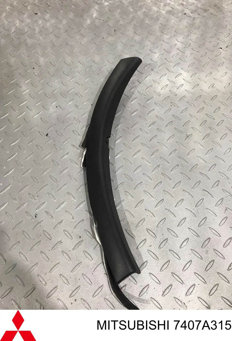 Arco de guardabarros delantero izquierdo Mitsubishi 7407A673 precio, desde 20,21 EUR