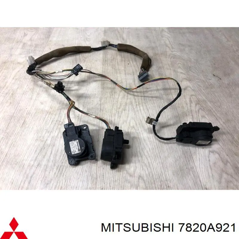 7820A921 Mitsubishi