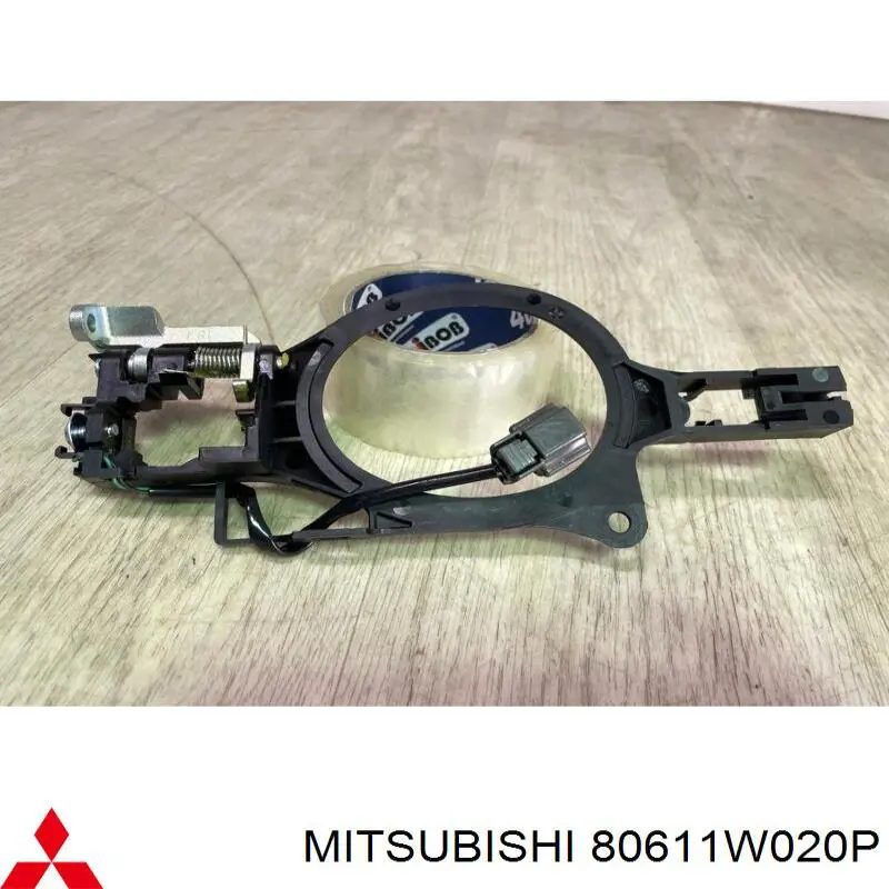 80611W020P Mitsubishi Soporte de manija exterior de puerta delantera izquierda