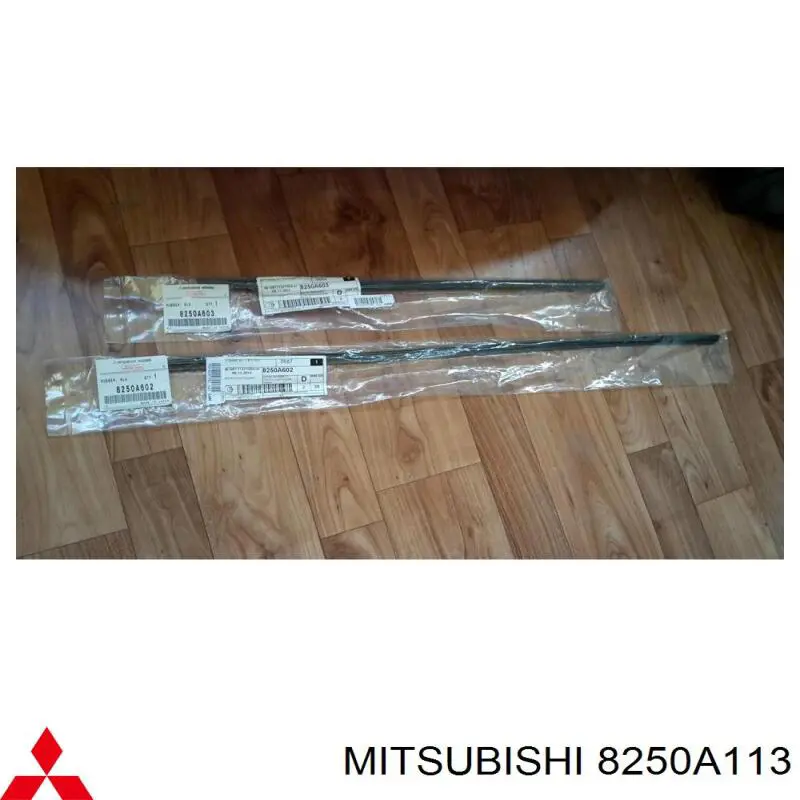 8250A113 Mitsubishi goma del limpiaparabrisas lado conductor