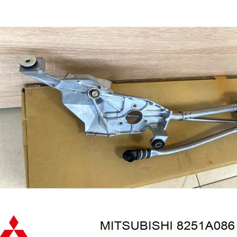 8251A086 Mitsubishi