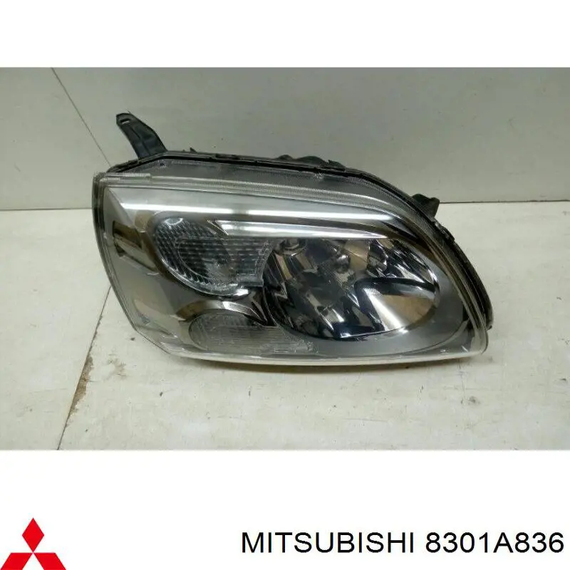 Luz derecha para Mitsubishi Galant IX DJ, DM