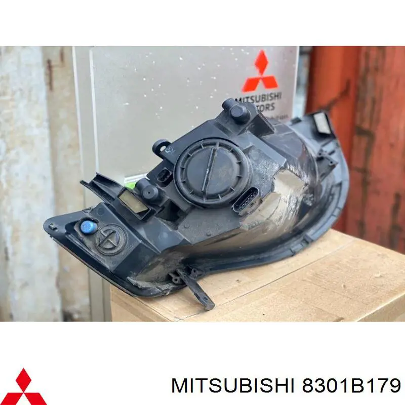 Comprar Faro izquierdo Mitsubishi Colt VII Z3