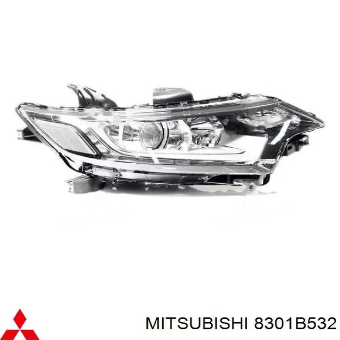 8301B532 Mitsubishi Luz derecha