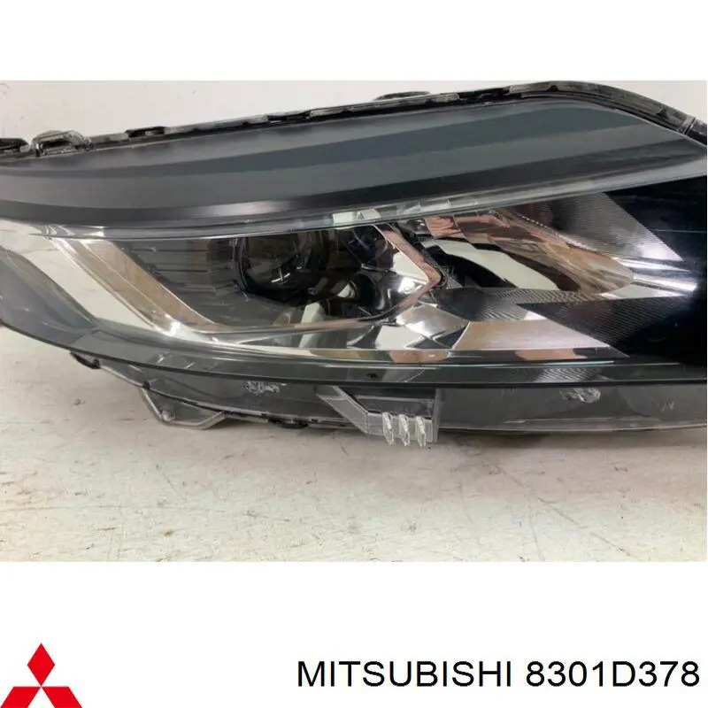 Faro derecho Mitsubishi 8301D378 precio, desde 463,02 EUR