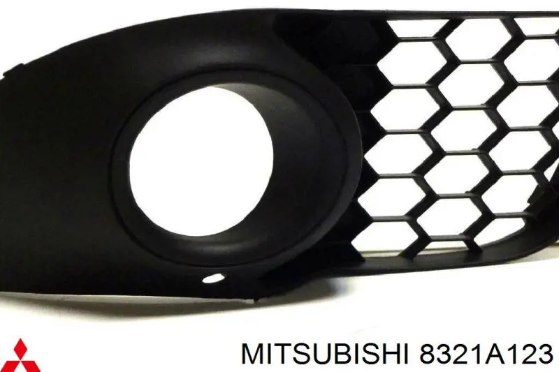 Comprar 8321A123 Mitsubishi Rejilla del parachoques delantera izquierda