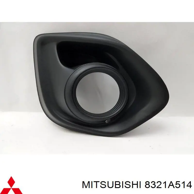8321A514 Mitsubishi embellecedor, faro antiniebla derecho