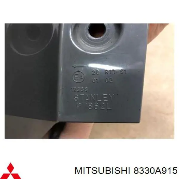 Comprar 8330A915 Mitsubishi Piloto trasero exterior izquierdo