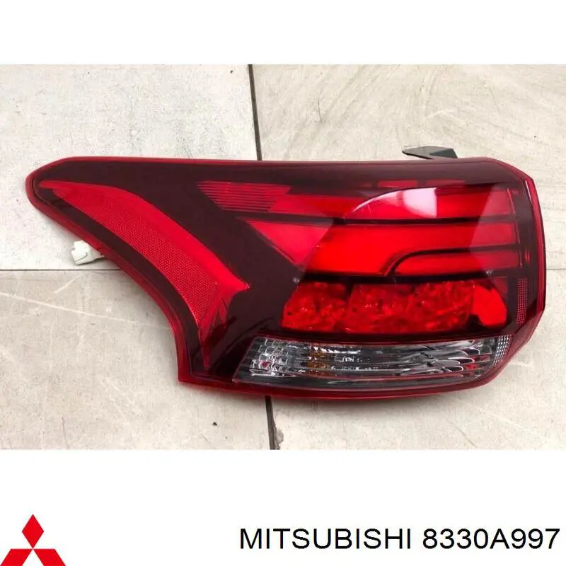 Piloto trasero exterior izquierdo Mitsubishi 8330A997 precio, desde 238,87 EUR