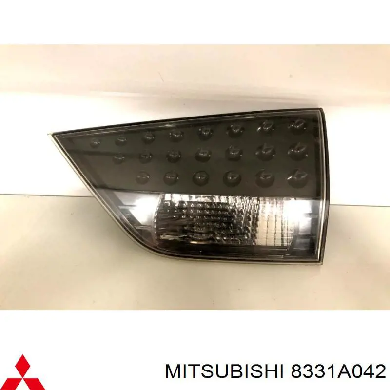 8331A042 Mitsubishi