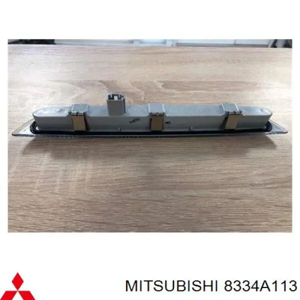 Lampara De Luz De Freno Adicional Mitsubishi Outlander (GF, GG)