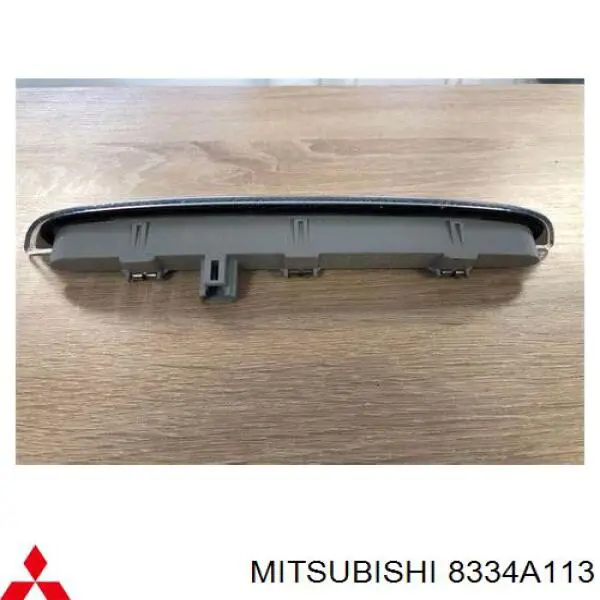 Lampara de luz de freno adicional  Mitsubishi 8334A113 precio, desde 142,40 EUR