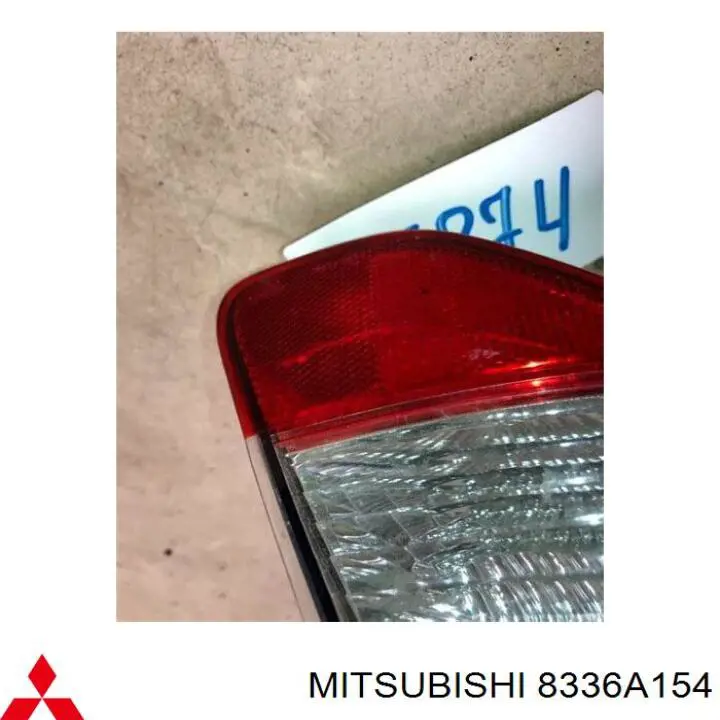 Comprar 8336A154 Mitsubishi Luz trasera de parachoques derecha