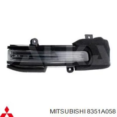 Luz intermitente del espejo retrovisor derecho Mitsubishi 8351A058 precio, desde 84,47 EUR