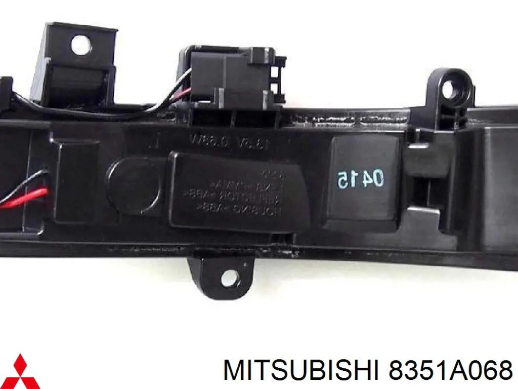 Luz intermitente del espejo retrovisor derecho TYC 32300153 precio, desde 52,54 EUR