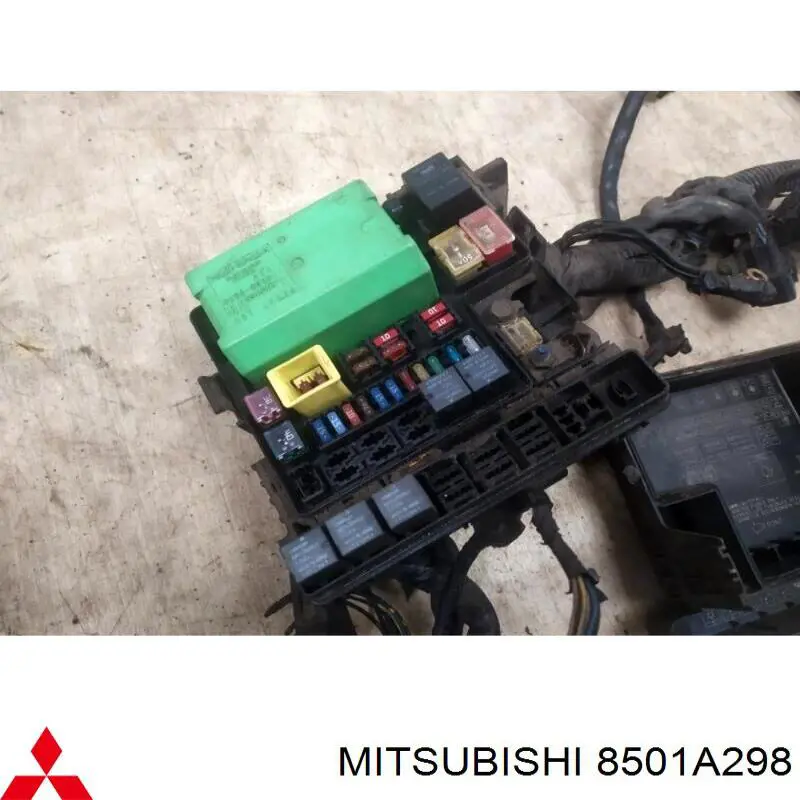 Caja fusibles Mitsubishi Lancer IX sedán (CSA) (2003 - 2008) precio, desde 1544,52 EUR
