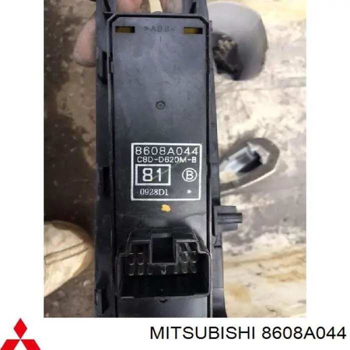 8608A044 Mitsubishi unidad de control elevalunas delantera izquierda