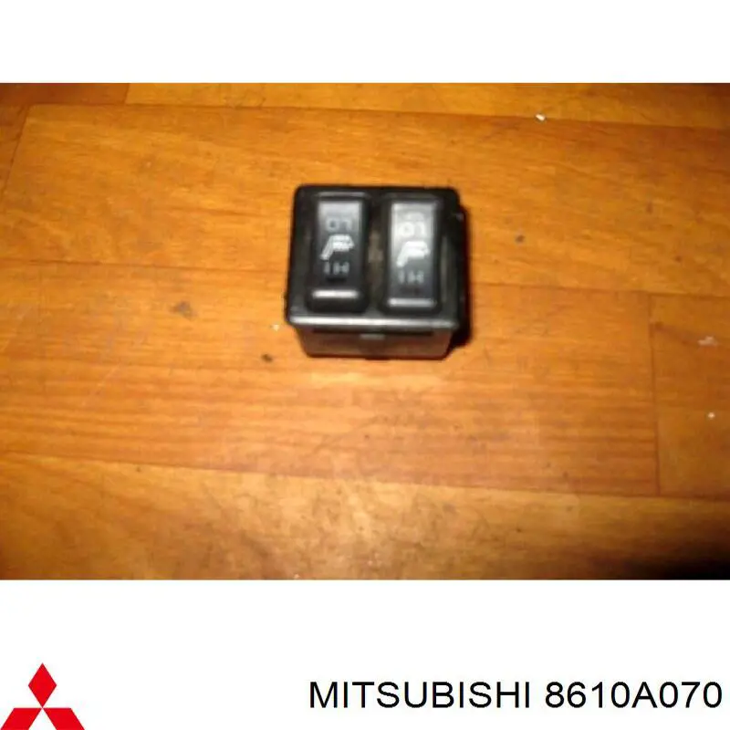 8610A070 Mitsubishi boton de encendido de calefaccion del asiento