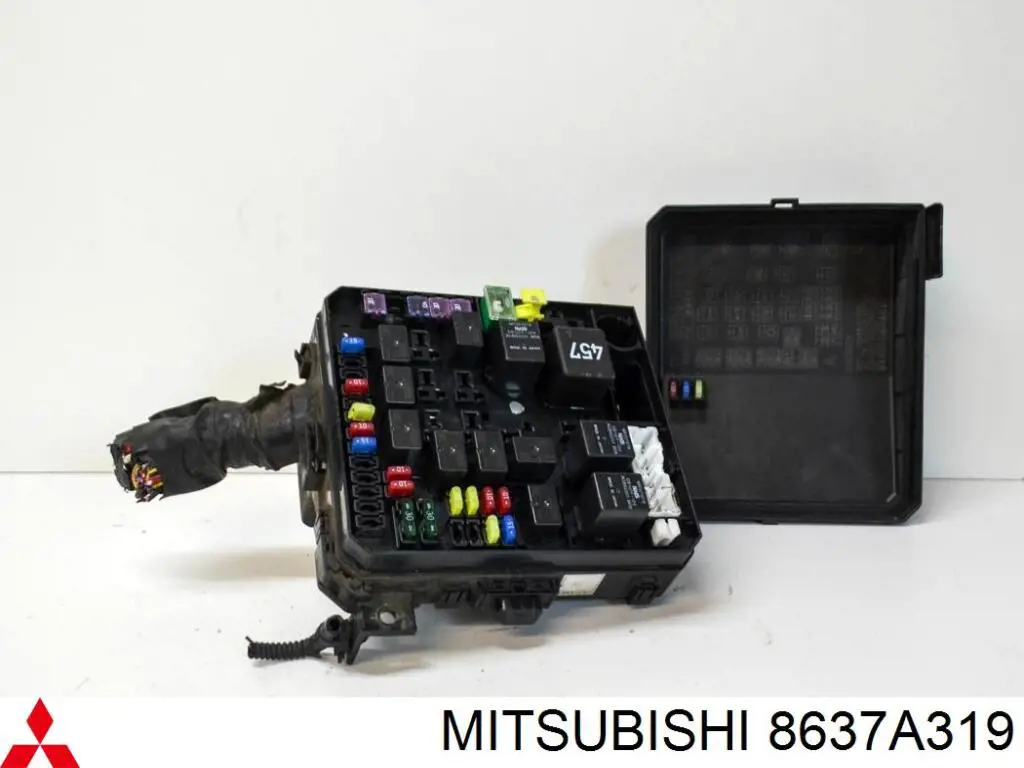 Caja de fusibles trasera interior Mitsubishi 8637A319 precio, desde 62,44 EUR