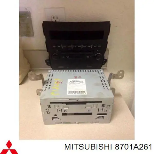 Radio AM/FM Mitsubishi 8701A261 precio, desde 57,08 EUR