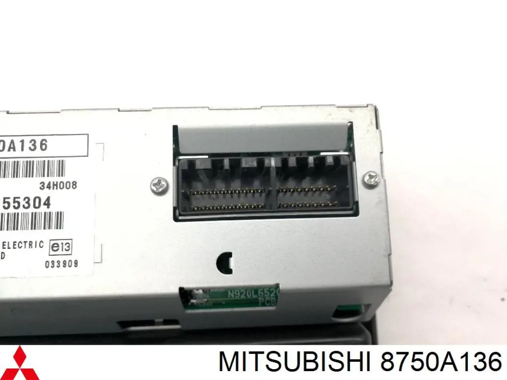 8750A136 Mitsubishi pantalla multifuncion