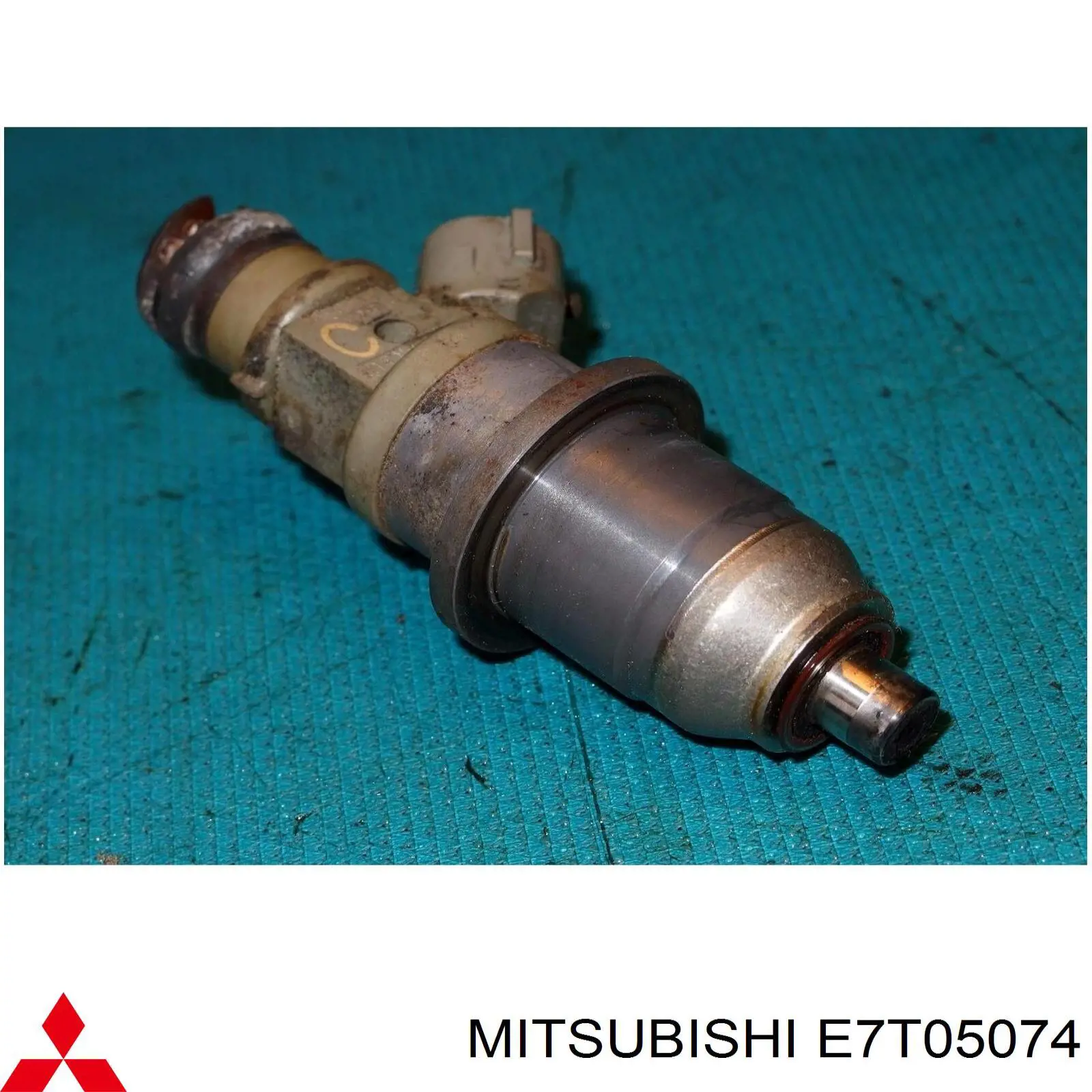 E7T05074 Mitsubishi Inyector de combustible